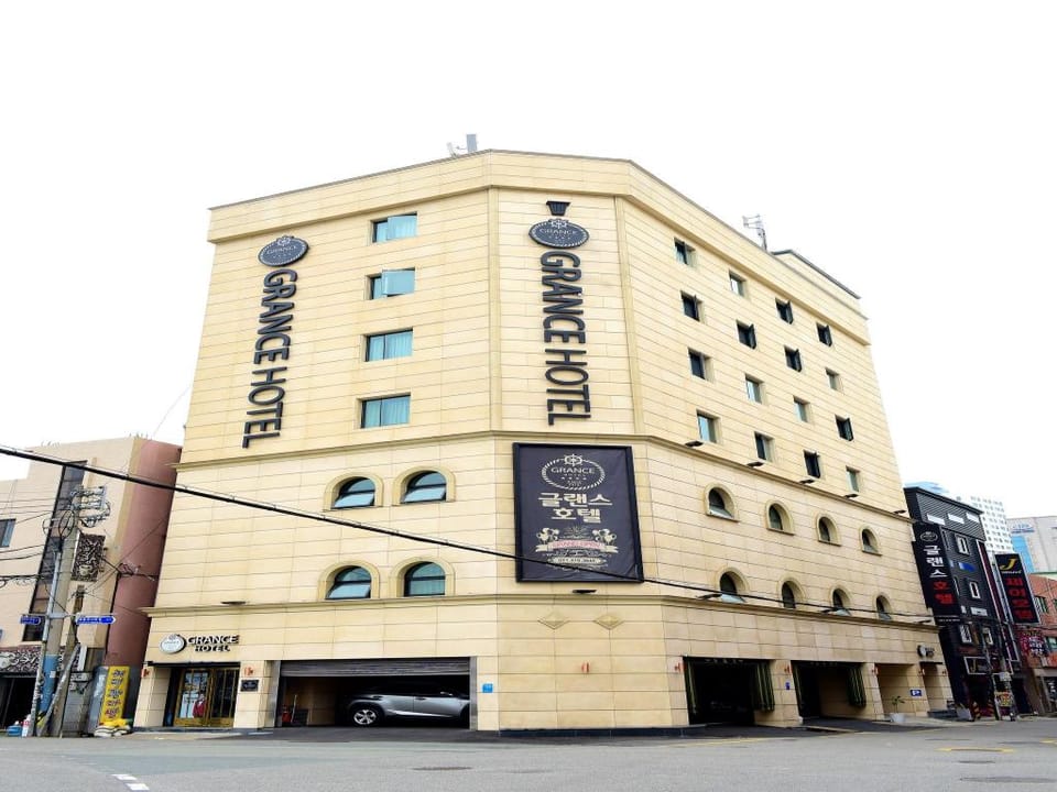 Grance Hotel Hotel in Busan