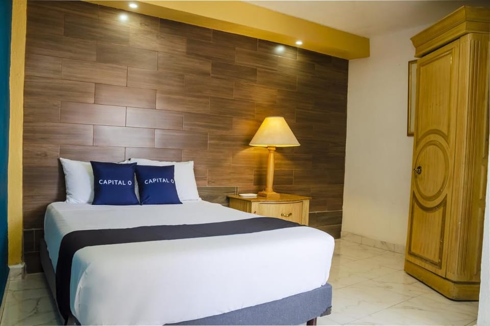 Capital O Dos Mares Hotel in Cabo San Lucas