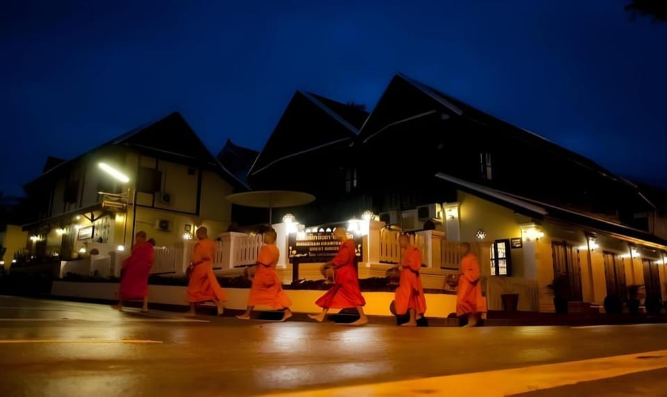 Villa Ouis NamKhan River View Hotel in Luang Prabang