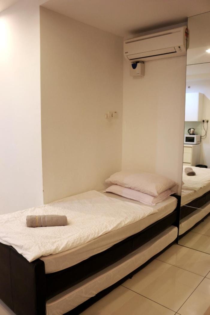 Mansion One by Hejmo Suites Apartment in George Town