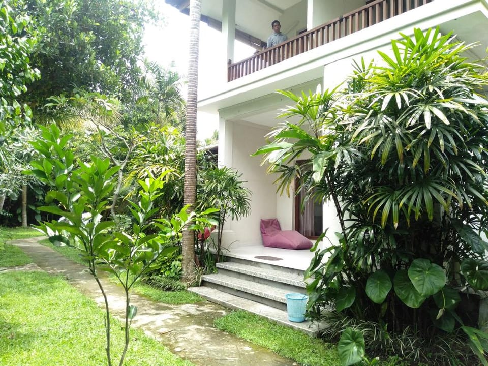 Manggis Sari Guest House Hotel in Sukawati
