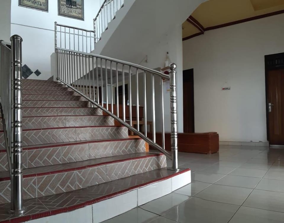 Losmen Ibu Hj. Tarjo Hotel in Indonesia