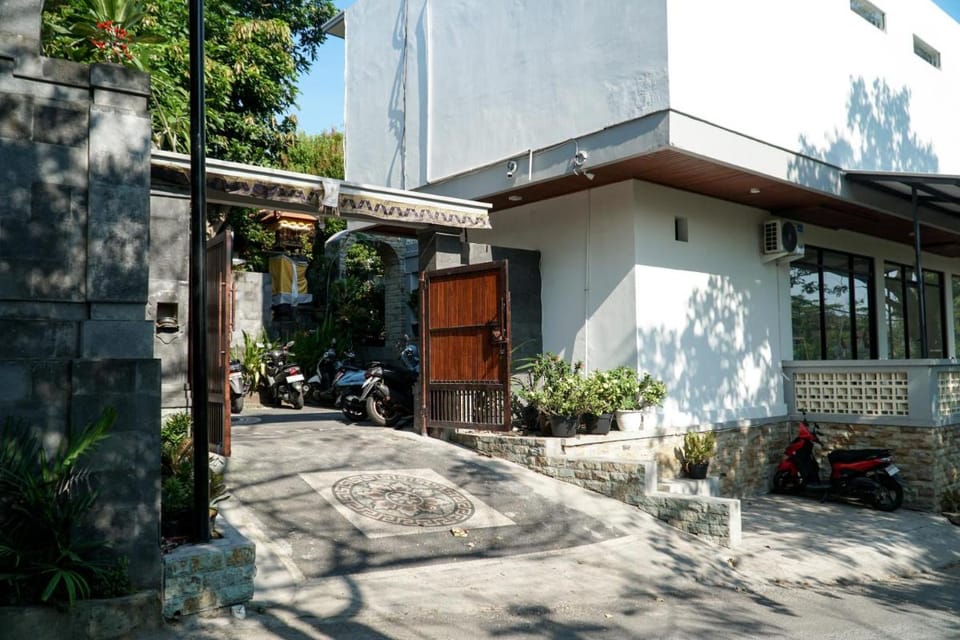 Batu Kandik Homestay Bed and Breakfast in Bali
