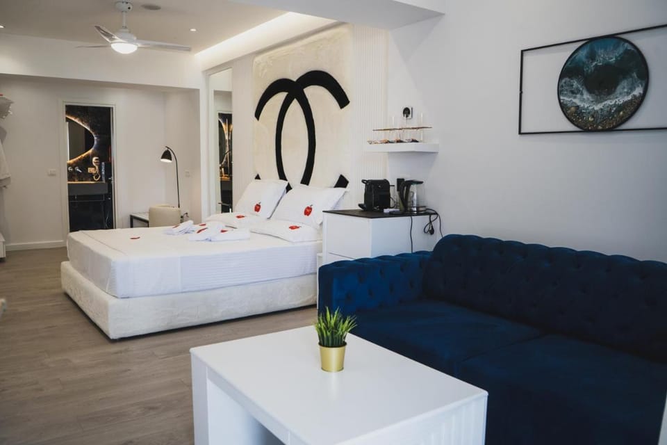 Adam & Eve Suites Apartment in Sarandë