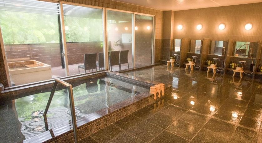 Livemax Resort Hakone Ashinoko Ryokan in Hakone