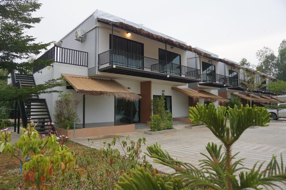 Suwi Coco Ville resort Hotel in Laos