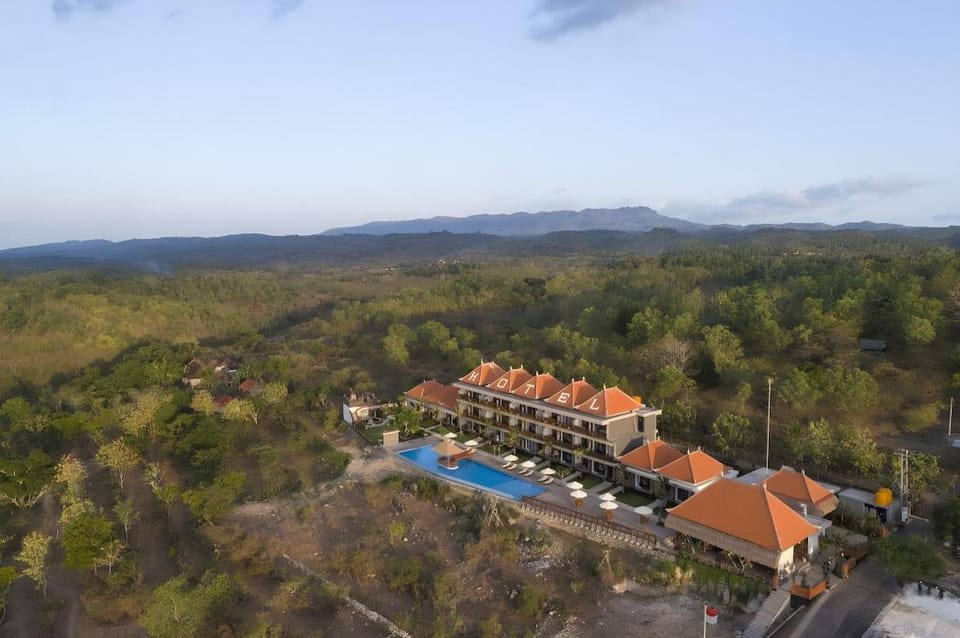 Semabu Hills Hotel Nusa Penida - Bali Hotel in Nusapenida