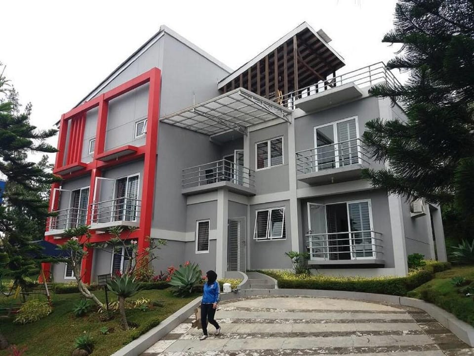 Villa Kota Bunga Lavender Hotel in West Java
