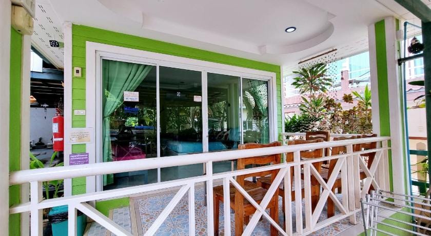 HappyLove 1 Hotel in Chon Buri Changwat
