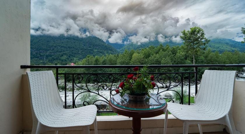 The Allure Grand Resort - Majestic Riverside Retreat Resort in Himachal Pradesh