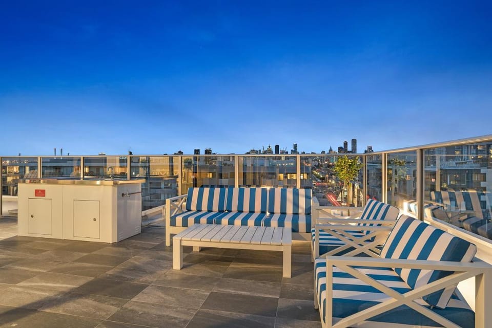 The Hamptons Apartments - Port Melbourne Apartment hotel in Melbourne