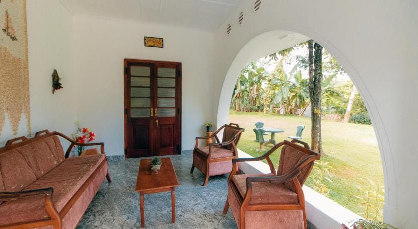 Thomasz Lodge "Entire Property up to 20 Adults" Vacation rental in Kandy