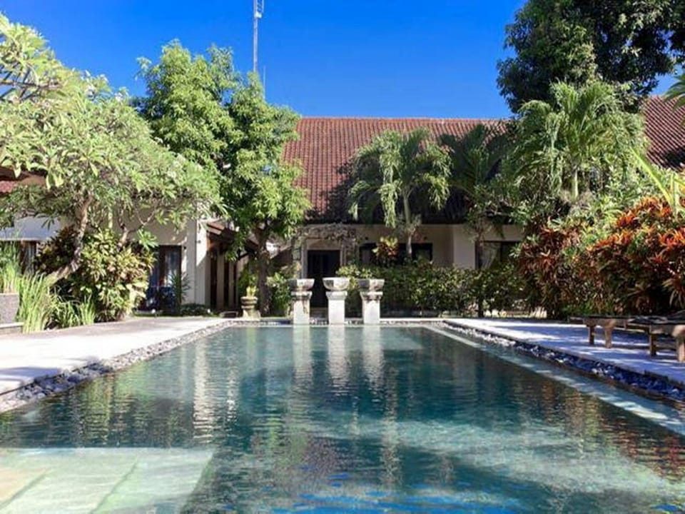 Villa Sayang Taman 9A-a short walk to beach Villa in Denpasar