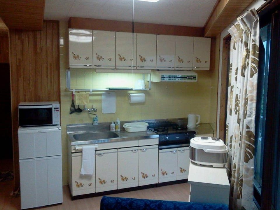 Azami 7 Apartment 205  Apartment in Okinawa Prefecture