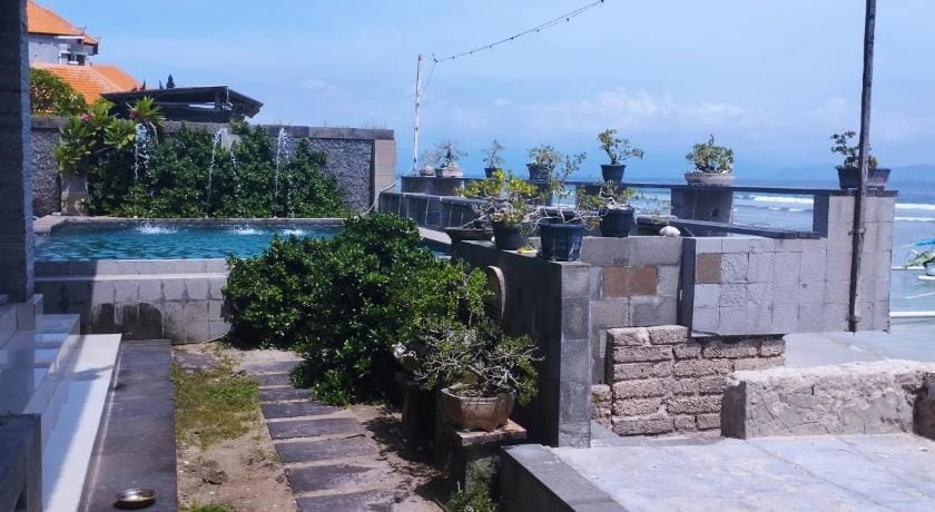 Waterside inn Nusa Penida Bed and Breakfast in Nusapenida