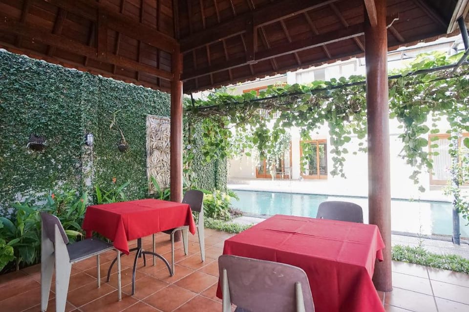 Royal Majesty Villas Jimbaran Hotel in Bali