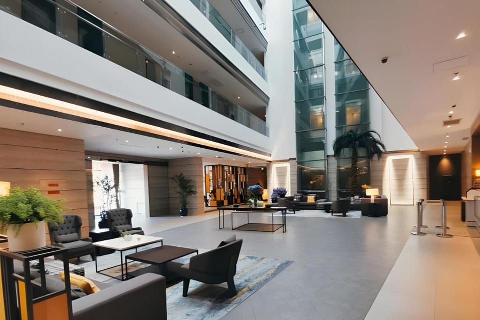 Home Inn Plus Suzhou Wujiang Fenhu Luxin Avenue Hotel in Suzhou