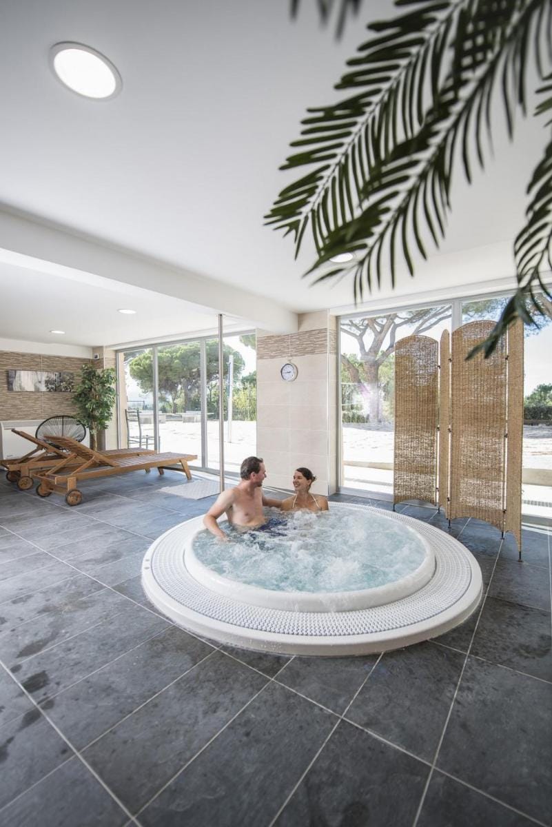 ULVF Les Residences du Colombier Campground/ 
RV Resort in Fréjus