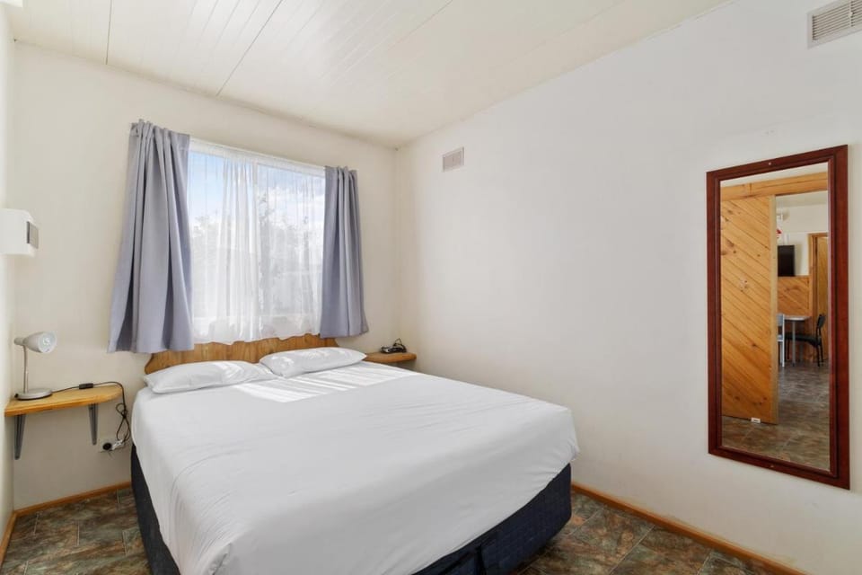 Traralgon Holiday Village Campground/ 
RV Resort in Morwell