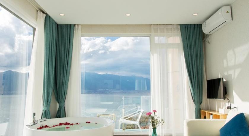 Butterfly Resort Villa Bed and Breakfast in China