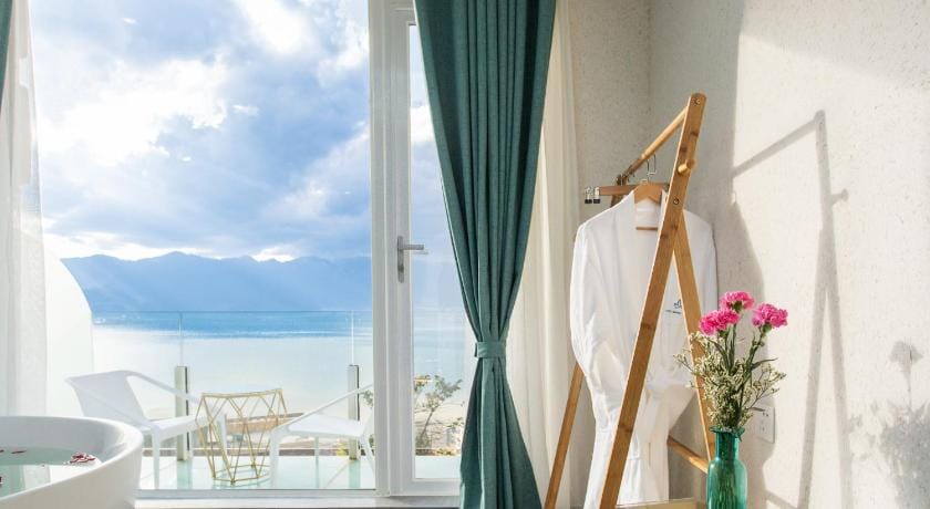 Butterfly Resort Villa Bed and Breakfast in China