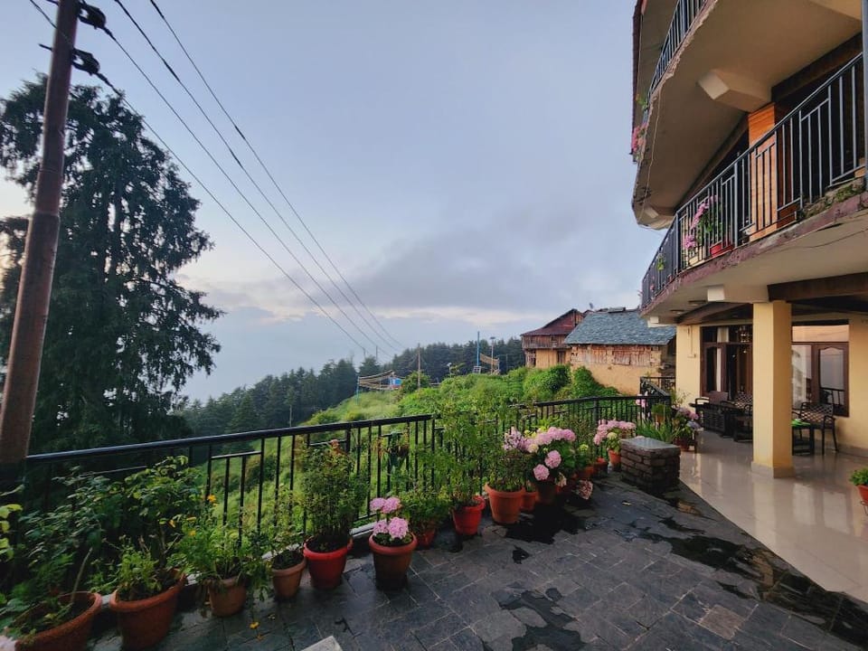 SmartHill Kalatop-Natures Heaven Hotel in Himachal Pradesh