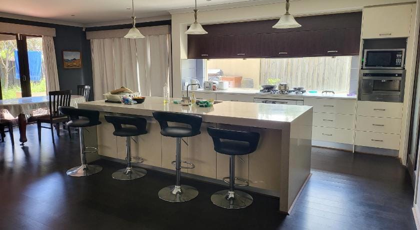 Lucky House Bed and Breakfast in Werribee South