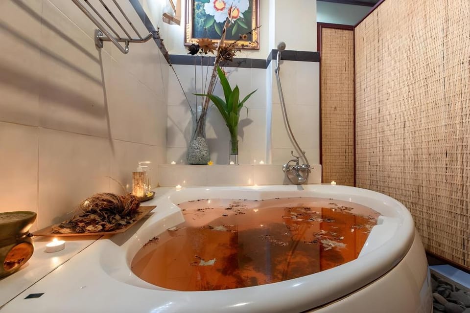 Ubud Aura Wellness Sanctuary Resort in Ubud