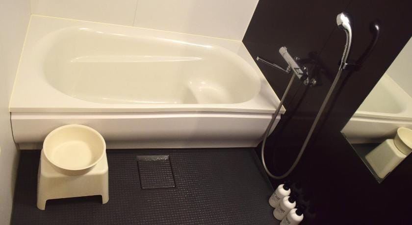 Guest House Golden Mile Hostel Bed and Breakfast in Japan