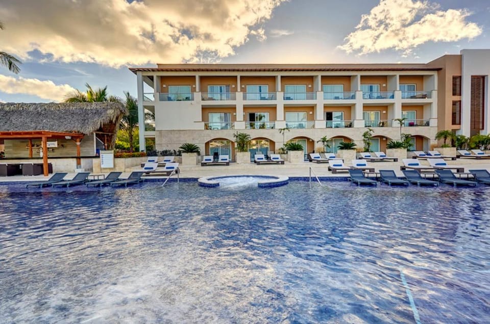 Hideaway at Royalton Punta Cana, An Autograph Collection All-Inclusive Resort & Casino, Adults Only Resort in Punta Cana