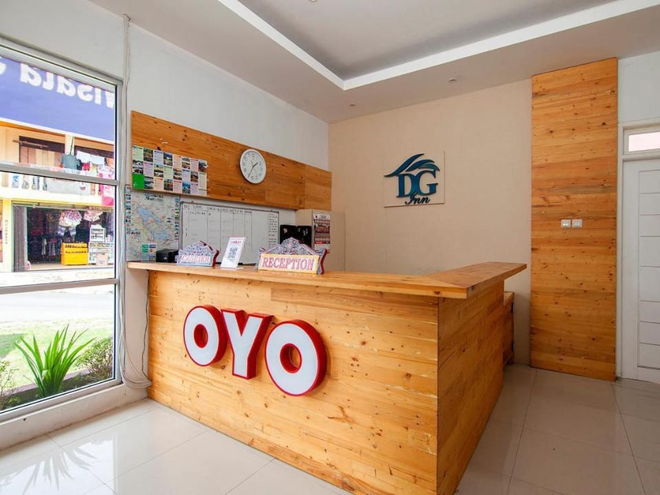 OYO 1812 Dg Inn Hotel in Indonesia