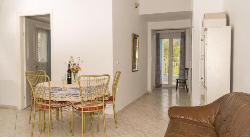 Anna's Studios & Apartments Hotel in Zakynthos, Greece