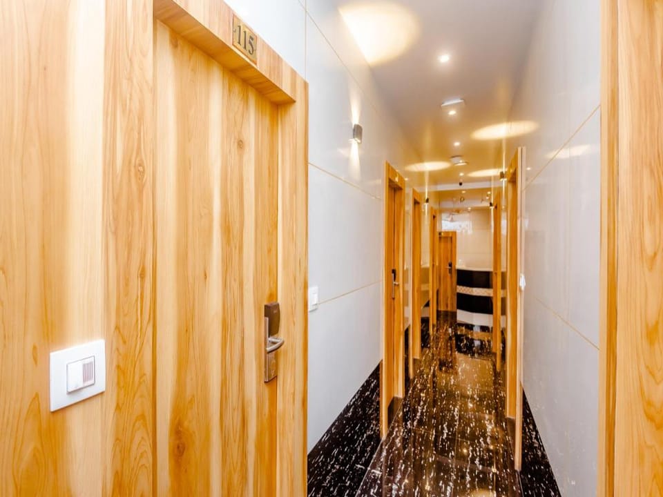Hotel Al Fatah Hotel in Mumbai