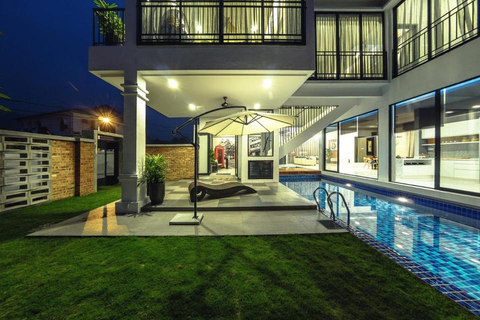 Atlantis Pool Villa @ Tambun Ipoh Vacation rental in Ipoh