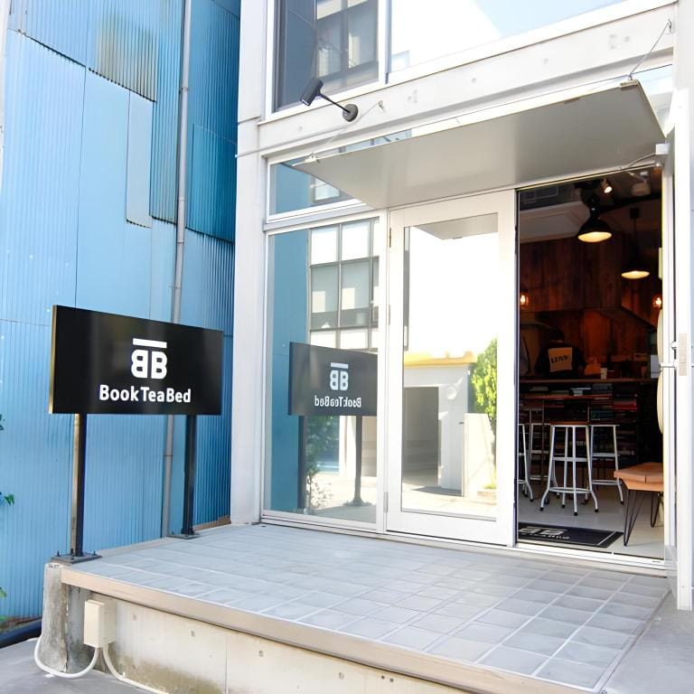 Book Tea Bed AZABU-JUBAN Hotel in Kanagawa Prefecture