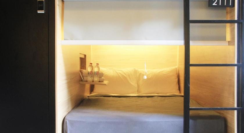 Livinn Hostel City Center Surabaya Bed and Breakfast in Surabaya