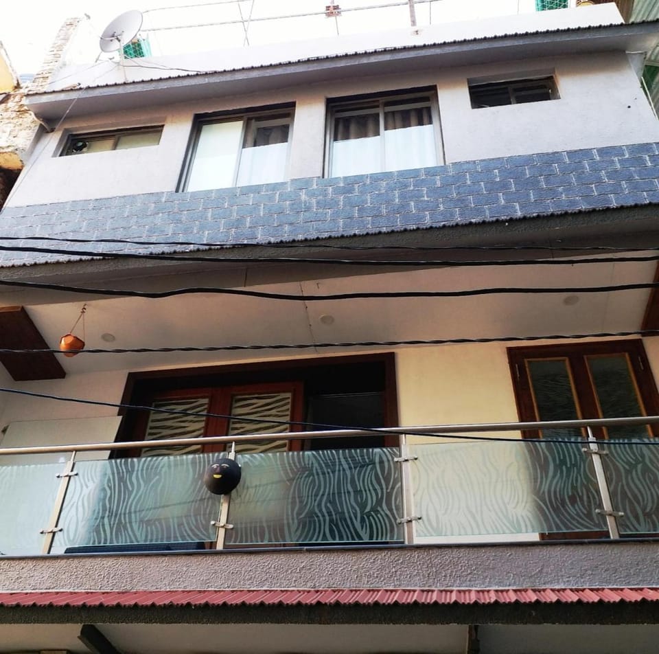 Shaleen Elegance Homestay Near Nakki Lake Bed and Breakfast in Gujarat