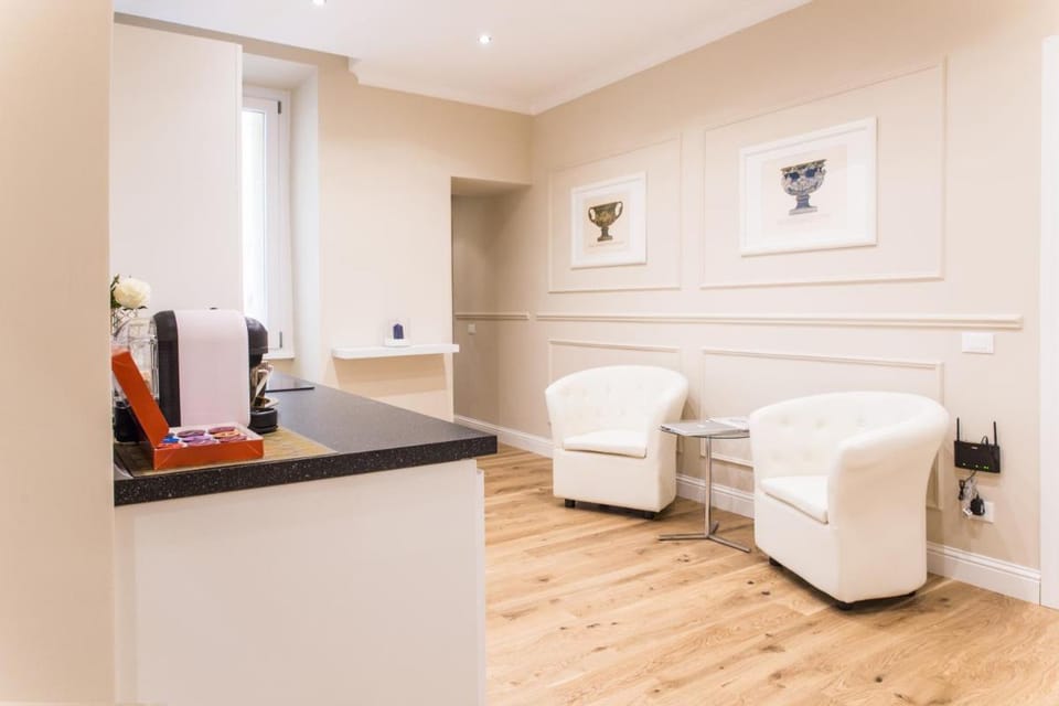 Nazionale Palace Suites Bed and Breakfast in Rome