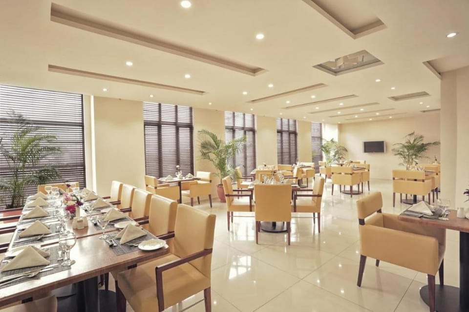 Avari Xpress Faisalabad Hotel in Punjab