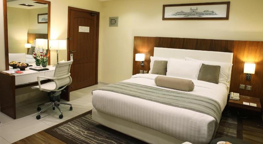 Avari Xpress Faisalabad Hotel in Punjab