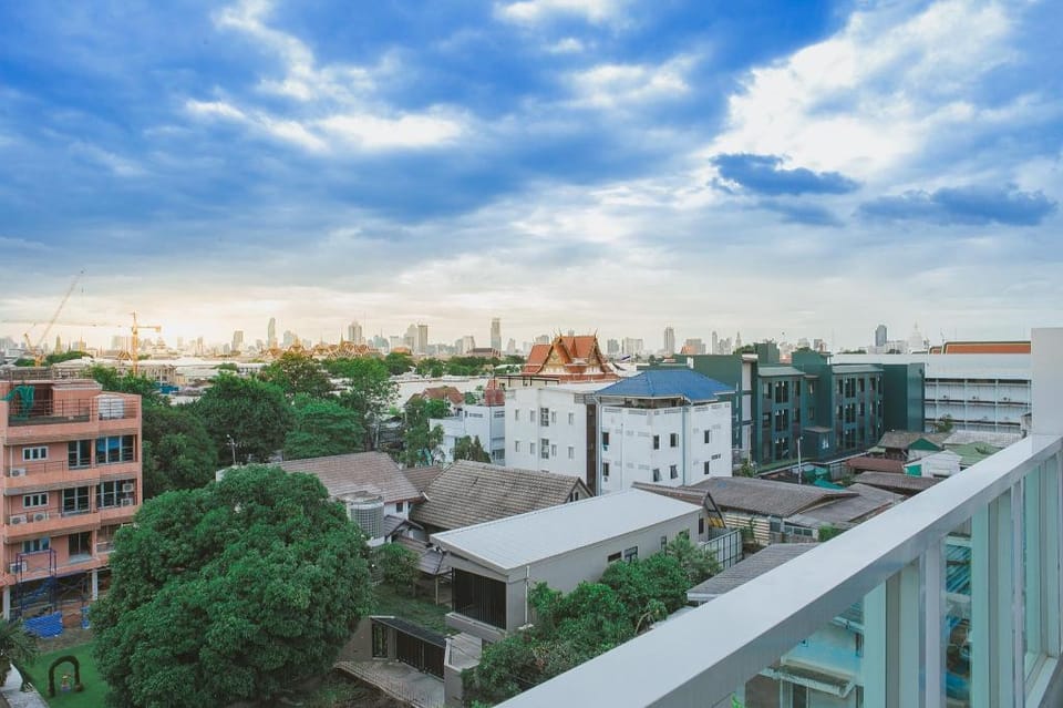 S.E.T Thanmongkol Residence Bed and Breakfast in Bangkok