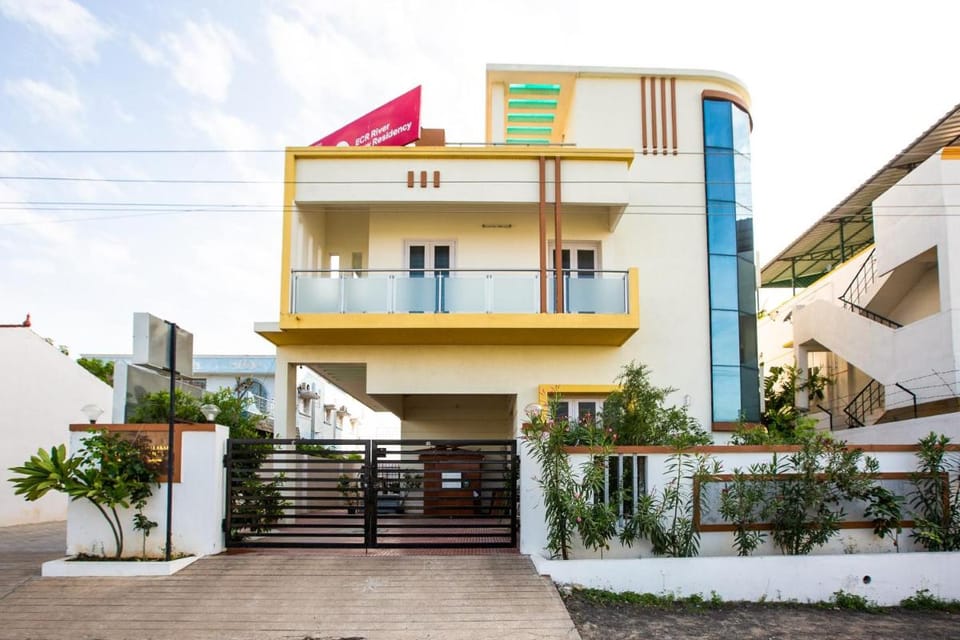 Hotel O Sholinganallur Hotel in Chennai
