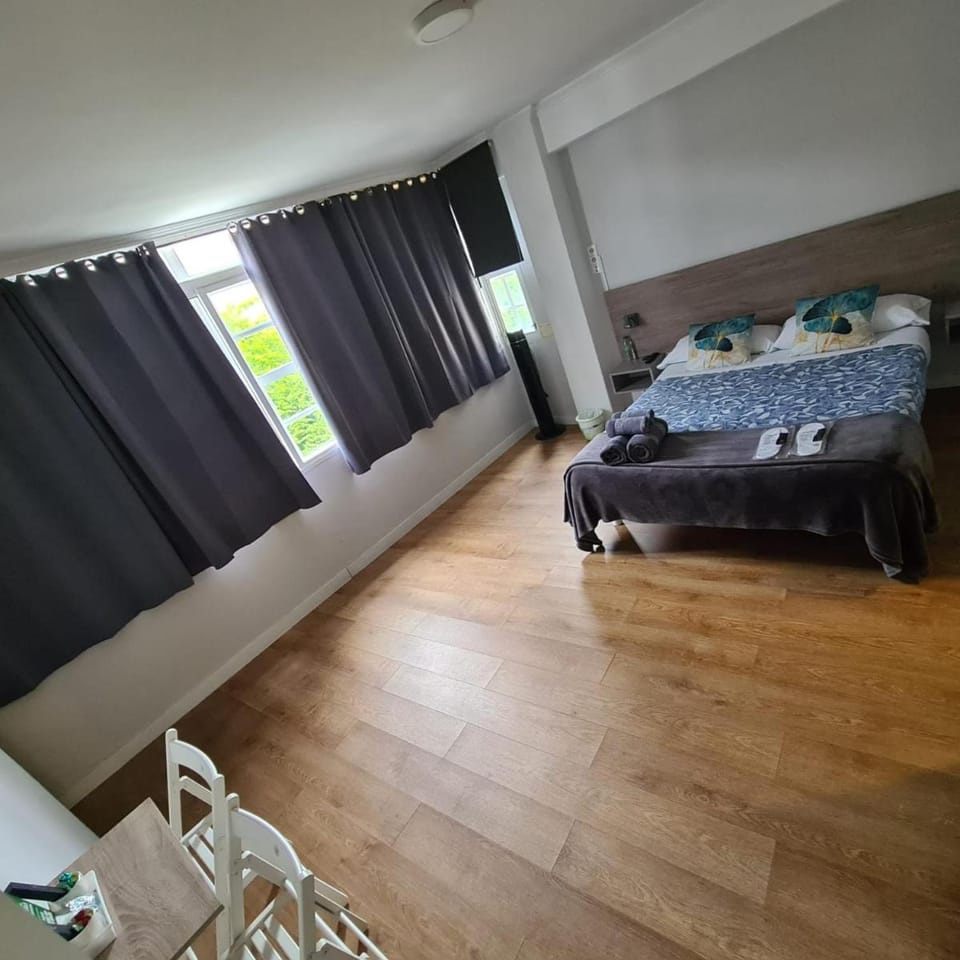 Pensión Casa Douro Bed and Breakfast in Santiago de Compostela