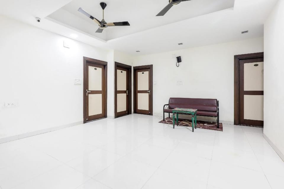 OYO 9387 Hotel Sunlight Hotel in India