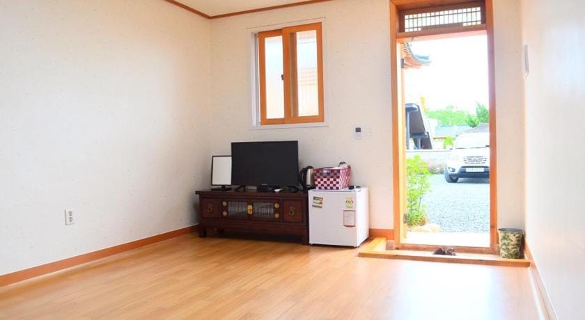 GyeongJu Ran Han-ok Bed and Breakfast in South Korea