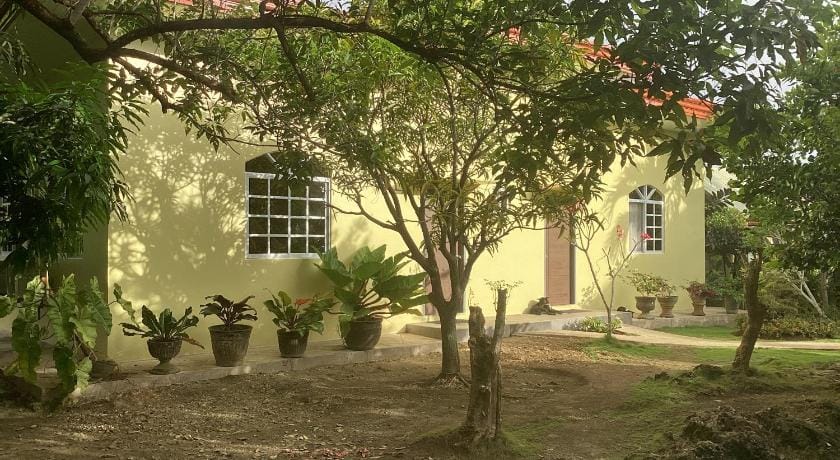 Guesthouse Sondol Bed and Breakfast in Central Visayas