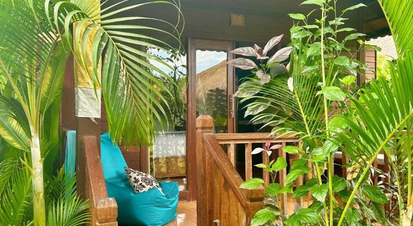 Island Garden Huts Lembongan Bed and Breakfast in Nusapenida