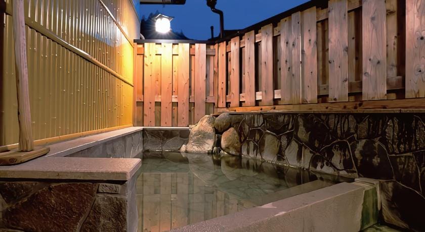 J-Hoppers Kumano Yunomine Guesthouse Bed and Breakfast in Japan