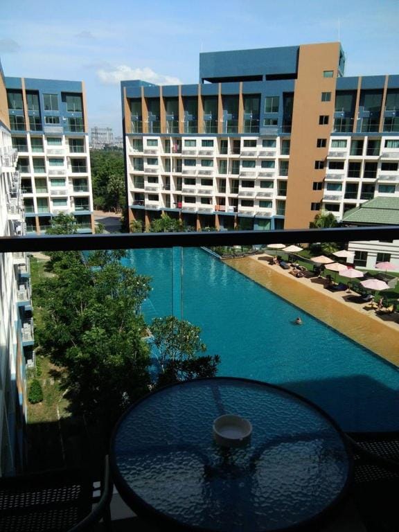 Laguna Beach Resort 2 Condominium by Monica Apartment in Pattaya City