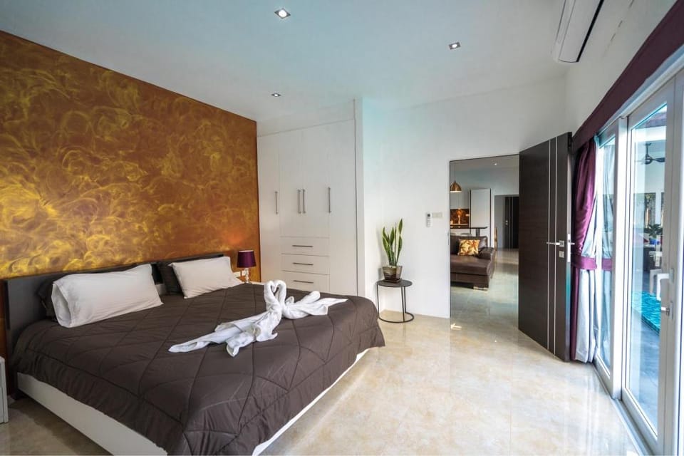 majestic Residence pool villa by korawan Villa in Pattaya City